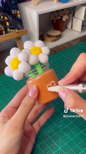 Crafting clay flowers✨🪴#art #craft #craftideas #satisfying #viral #explore