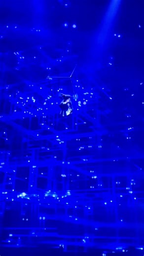 Trapeze. It's a great performance from the club .Com on,Nightclub design, nightclub equipment, nightclub engineering. #nightclub #nightclubdesign #foryou #dancc