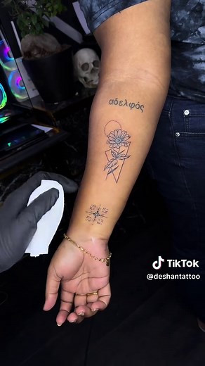 Sunflower Tattoo Designs by Deshan: Inspiring Ideas