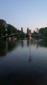 Day end at the riverside. #twickenhamlife #hightide #sunshine | Twickenhamians community