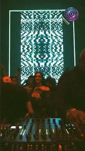 CARL COX is on another level behind the decks 🔥