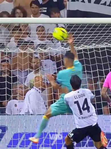 When Players Become Goalkeepers🤯