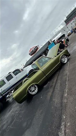Custom c10 trucks #c10 #oldschool #truck #carshow ‪@autometaldirect‬