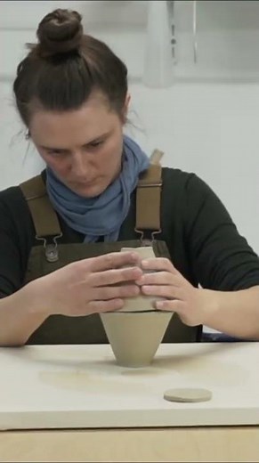 Making a Slab Vase in 8 Seconds