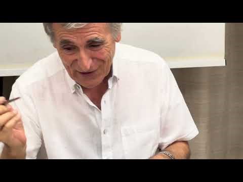 How monochrome photographs were hand-coloured