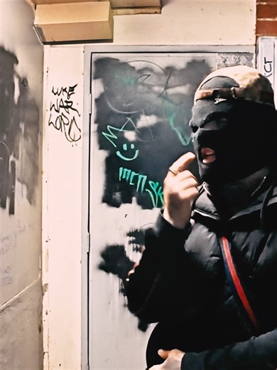 They Call It Dangerous… But They Don’t Show You This #melbourne #realstories #streetstories #australia #documentary