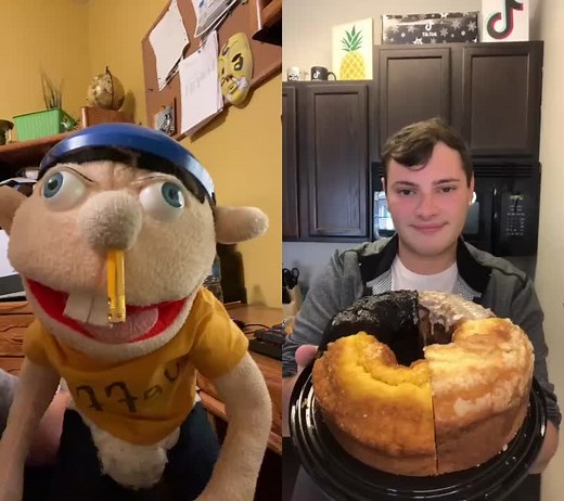 #duet with @brianerickson96 He drank WHAT? 😳 #jeffy #smljeffy #sml #cupcake #smoothie