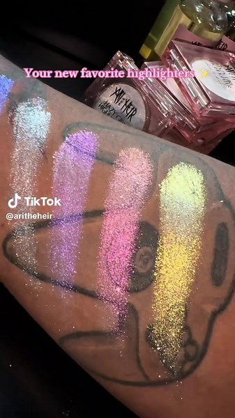 Your new favorite highlighters ✨ Our Hazy Girl Highlighters are perfect for the girlies that LOVE to sparkle 💗💫 6 different colors to choose from so whether you want fun colors or a reliable silver or gold, we got you covered 😘 #bodyshimmer #highlighters #makeup #makeupswatches #swatch #sparkle #sparklehighlighter #girlyfinds
