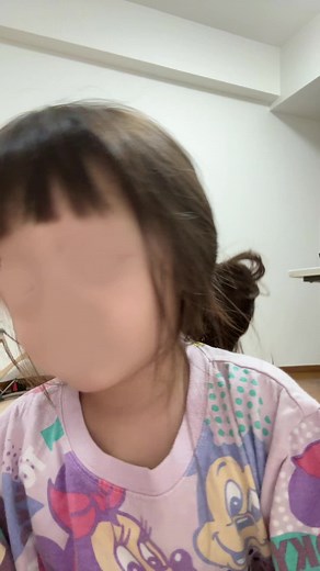 瞬きが長すぎてww #3姉妹ママ #あかちゃんのいる生活