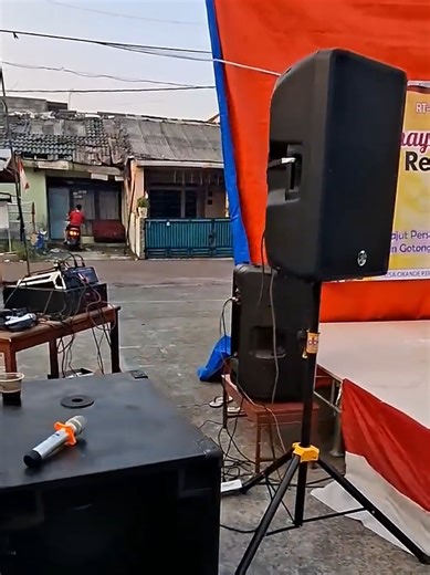 Powerful 15-Inch Active Speaker System with Dual 18-Inch Subwoofers