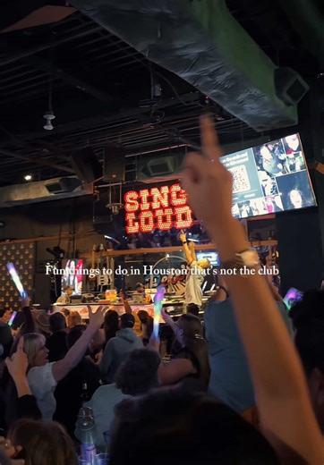Galentine's Karaoke Night Fun at Pete’s Piano Bar