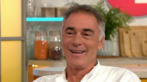 Lorraine: Greg Wise says he googled himself to find date of wedding anniversary