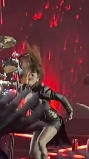 Headbanging 🤘🤘