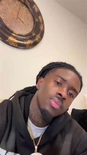 Studio Bus: A Journey Through Uncertainty and Love