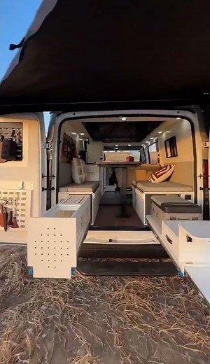 Your Ultimate Travel Partner: Custom Motorhomes!