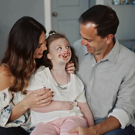 When I first became a mother, I felt the simple happiness every woman experiences when waiting for her little miracle. Doctors always said everything was normal, my husband and I were healthy, and no medical issues existed in our family. And we truly believed our journey into parenthood was beginning with its brightest chapter. But the day my daughter was born, reality shifted in an instant. The silent look on the doctors’ faces, their restless movements, and their softly spoken words turned the