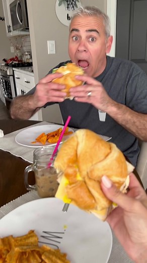 Boomerang Prank on Dad: Funny Reactions Caught on Camera!