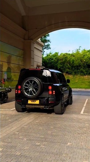 🌪️ Formula Leopard vs Land Rover Defender – You'll Regret Choosing the Wrong😱 #Defender #LandRover