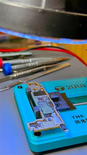 iPhone repair solution on Instagram: "iPhone 13 BBCPU Remove 📲#iphonerepair #likefollowshare #smartphone #trendingréels #foryoupage💙"