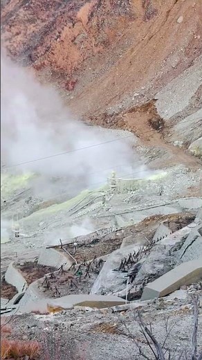 Owakudani Hakone Ropeway | Sulphur Vapors & Stunning Mountain Views in Hakone Japan