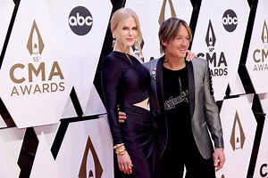 As Nicole Kidman bares sculpted abs at CMAs, how does she maintain her killer shape?