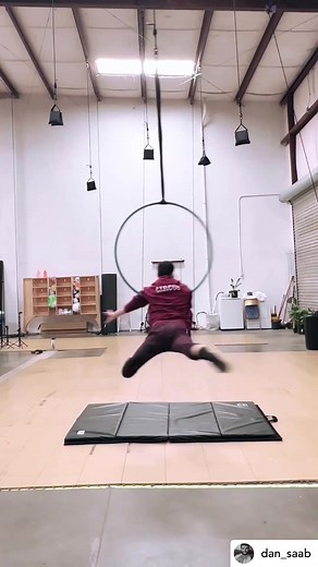Awesome spin sequence from @dan_saab! 💓 #aerialhooptricks | Aerial Hoop Tricks