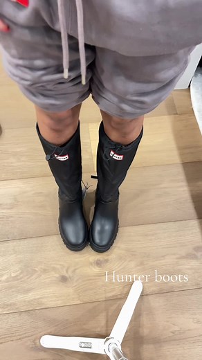 Perfect Hunter Boots for Rainy Days