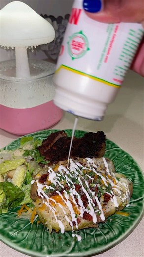 96K views · 1.2K reactions | Steak and Potatoes 數 I made a quick snack for lunch today steak, potatoes, and salad it was amazing I think I want to start a new series plating my dinner I hope you guys enjoy! I actually cooked my potatoes in the microwave and it was super easy! Wash your potatoes poke holes on the outside wrap them in paper towels and cook them for 8 minutes each potato they came out super tender and soft omgggg! #lunch #lunchideas | Jas Robertson | Facebook