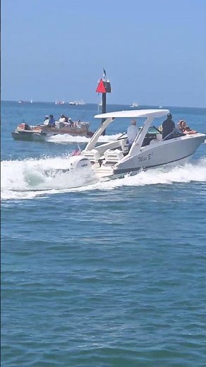 BOATING FUN AT THE VENICE FLORIDA JETTY