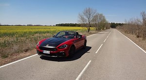 Essai Abarth 124 Spider, homologué pour les passionnés (avec vidéo chez Jarama)