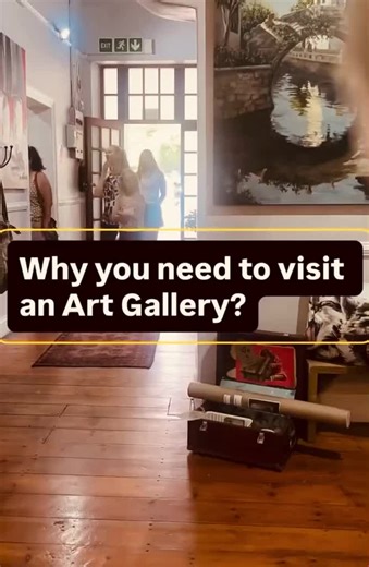 𝐏𝐎𝐕: 𝐘𝐨𝐮 𝐜𝐚𝐦𝐞 𝐭𝐨 𝐌𝐨𝐬𝐬𝐞𝐥 𝐁𝐚𝐲 𝐟𝐨𝐫 𝐭𝐡𝐞 𝐨𝐜𝐞𝐚𝐧 𝐚𝐧𝐝 𝐥𝐞𝐟𝐭 𝐢𝐧𝐬𝐩𝐢𝐫𝐞𝐝 𝐛𝐲 𝐭𝐡𝐞 𝐚𝐫𝐭 If you’re in Mossel Bay, take a slow wander through a local art gallery and let the ocean town vibe follow you inside. It’s the kind of spot where you go “just for a quick look” and suddenly you’re standing there, totally caught up in colours, textures and stories you didn’t expect. Easy, inspiring and honestly such a vibe for a chilled afternoon. Credit: @Maria - (Origin