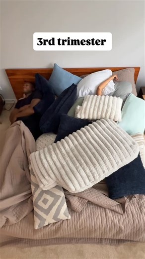 Jamal on Instagram: "Newly pregnant vs 9 months @chantellexrose"