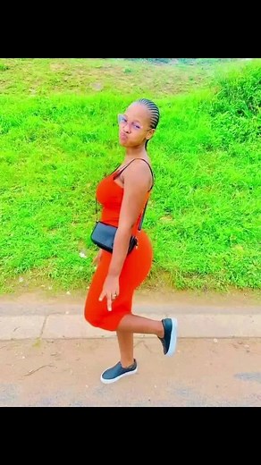 Zinhle kamaMbanjwa Mhlongo (@ndlovukazi845)’s videos with Impilo - Bonus Track - Sjava