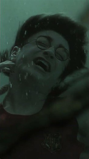 Harry uses Gillyweed #HarryPotter #NevilleLongbottom #GobletOfFire