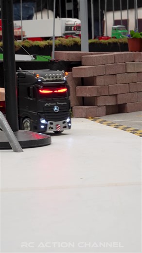 Amazing RC Trucks & Construction Action at Chemnitz! Epic RC Trucks, Excavators, Cranes, 3d prindet & Fire Trucks in 1:14 scale! Heavy transports realistic construction scenes = pure RC power! Comment your favorite model! 🔔 Subscribe for more! #rctruck #rcconstruction #scaleRC #rctruckevent #tamiya #lesu #scaleart #heavyequipment