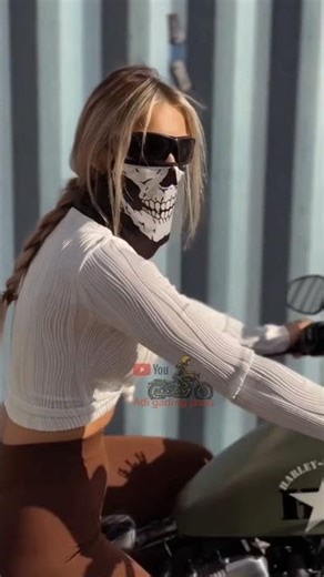 lady bikers Harley as simbol of freedom in Amerika #bikergirl #motor#harleydavidson