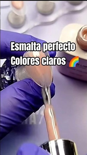 The best way to apply light colors of semi-permanent nail polish