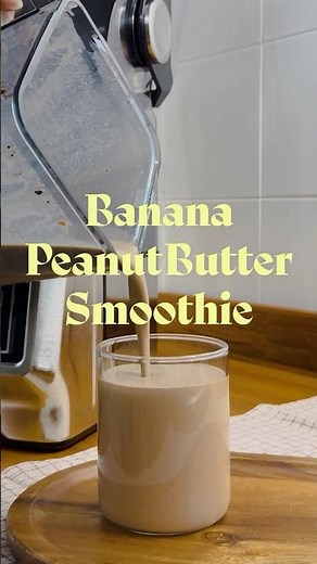 Start Your Day with This Creamy Banana Peanut Butter Smoothie 🍌🥜✨