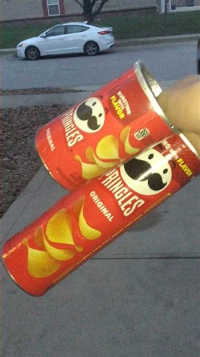 DAY 14: Flipping 2 Pringle Can’s #shorts #pringle #2 #flip