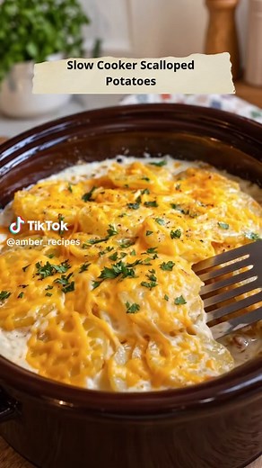 Slow Cooker Scalloped Potatoes — Creamy Cheesy Side Dish