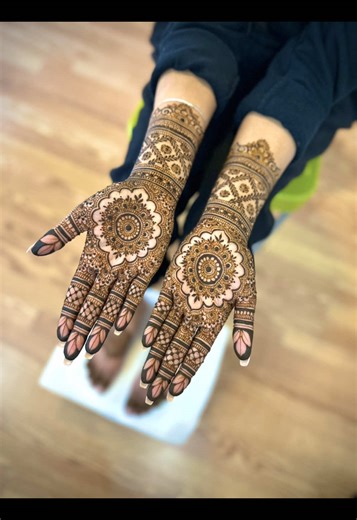 Indian Wedding Bridal Henna Design for Eid Celebrations