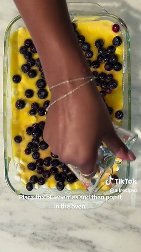 Magic Lemon Blueberry Cake Recipe: Gooey & Crispy