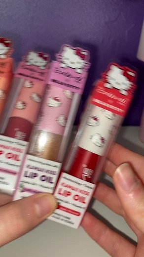 Hello Kitty Lip Oil Review and Unboxing