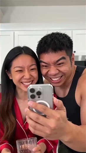 Distracted While Doing Dishes! 😂 #funny #couple #comedy #comedyskit #memes #challenge #relationship