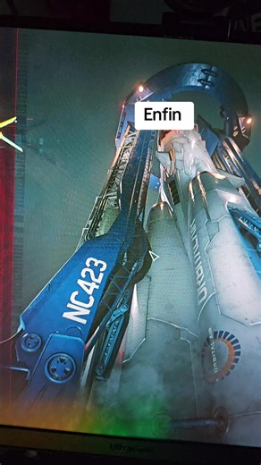 Cyberpunk 2077: Exploring Night City with Johnny Silverhand