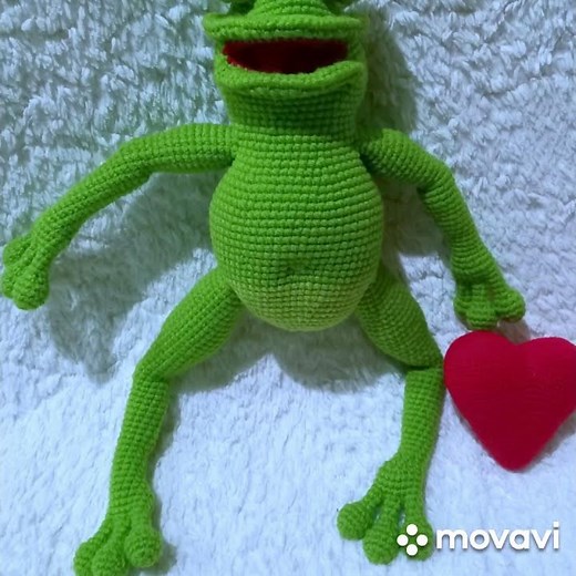 Crochet this frog from a youtube tutorial