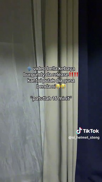 Video Bella dengan Kebaya Burgundy yang Viral