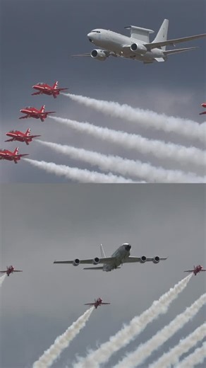 3.8K views · 1.9K reactions | The Red Arrows and Boeing friends. E-7 Wedgetail from RIAT 2025 and RC-135 Rivet Joint from RAF Waddington 2024 #redarrows #e7wedgetail #rc135rivetjoint | Turn 'n' Burn | Facebook