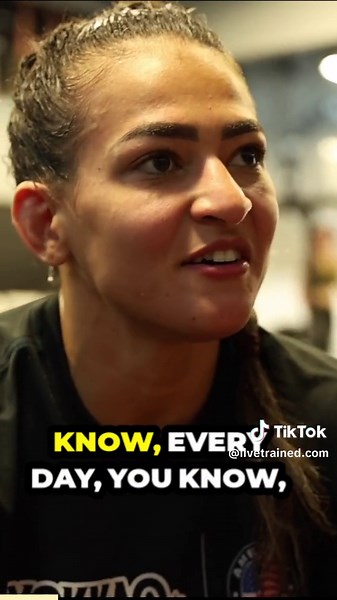 As Bia Mesquita makes a transition from Jiu-Jitsu to MMA, listen as to why she loves training at American Top Team in Coconut Creek, Florida🥋🥊💪 Visit LiveTrained.com to watch the full interview with Elle Dawson and hear Bia's thoughts on the challenges she faced and the changes she had to make in her game. 💪 #LiveTrained #JiuJitsuToMMA #MMAfighter #Jiujitsu #LiveTrainedSports #AmericanTopTeam