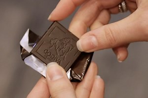 Here's How To Taste Chocolate Like A Master Chocolatier